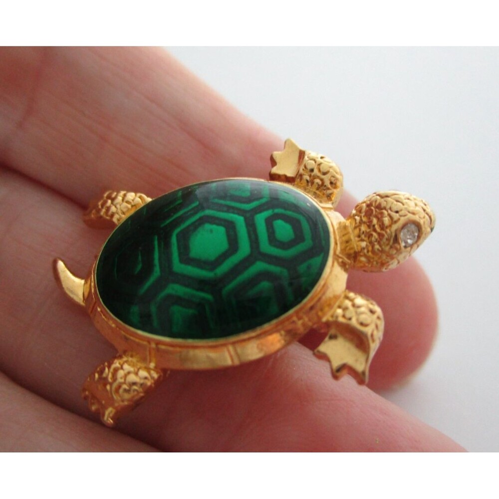 Vintage Avon Green  Gold Tone Turtle Pin Brooch